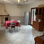 アパート La Casa Di Mamma ナポリ